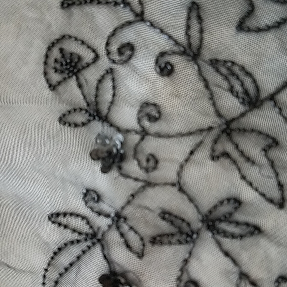 Shawl, Scarf - Picture 2 of 7